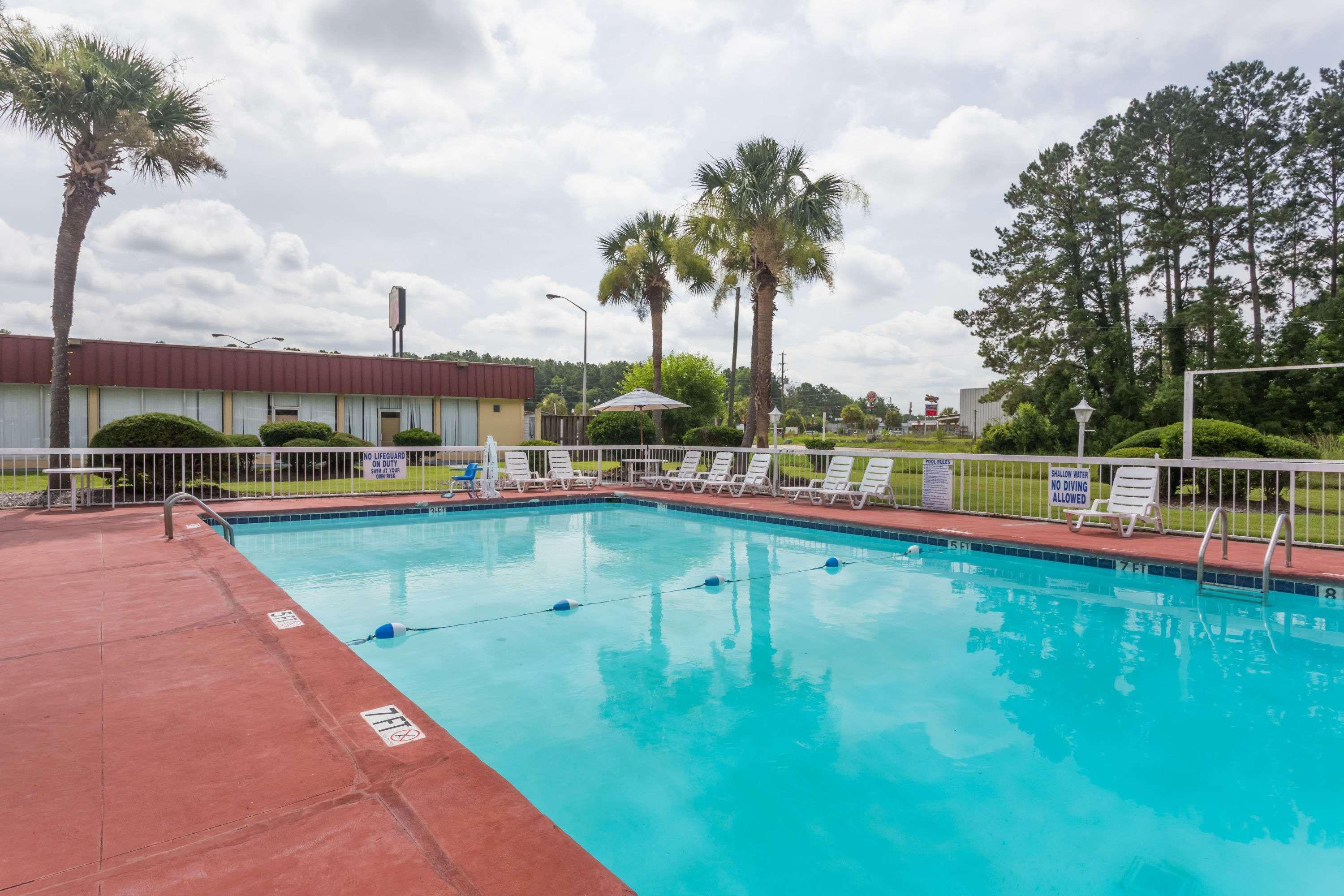 Super 8 By Wyndham Hardeeville - Savannah North Extérieur photo