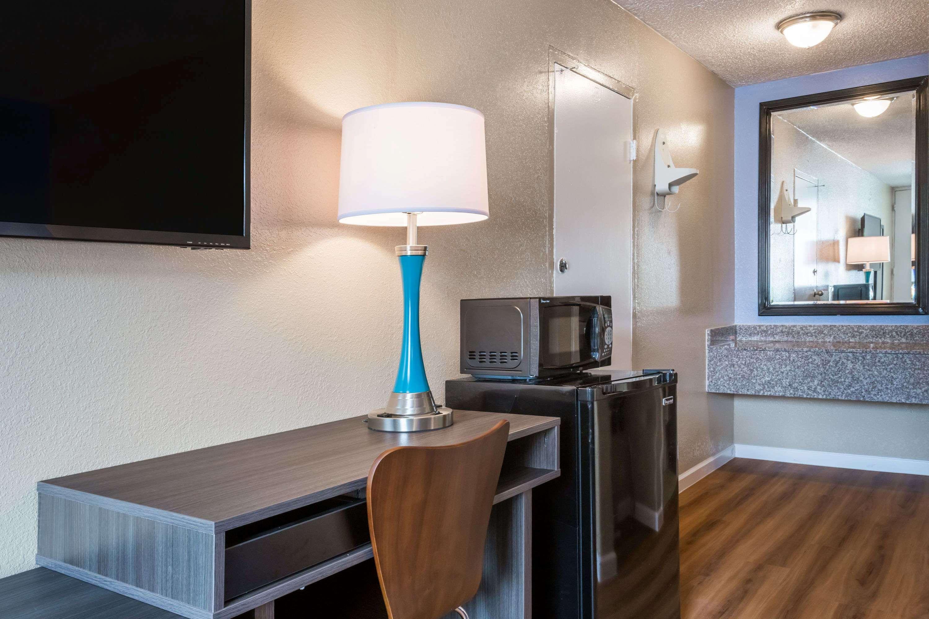 Super 8 By Wyndham Hardeeville - Savannah North Extérieur photo