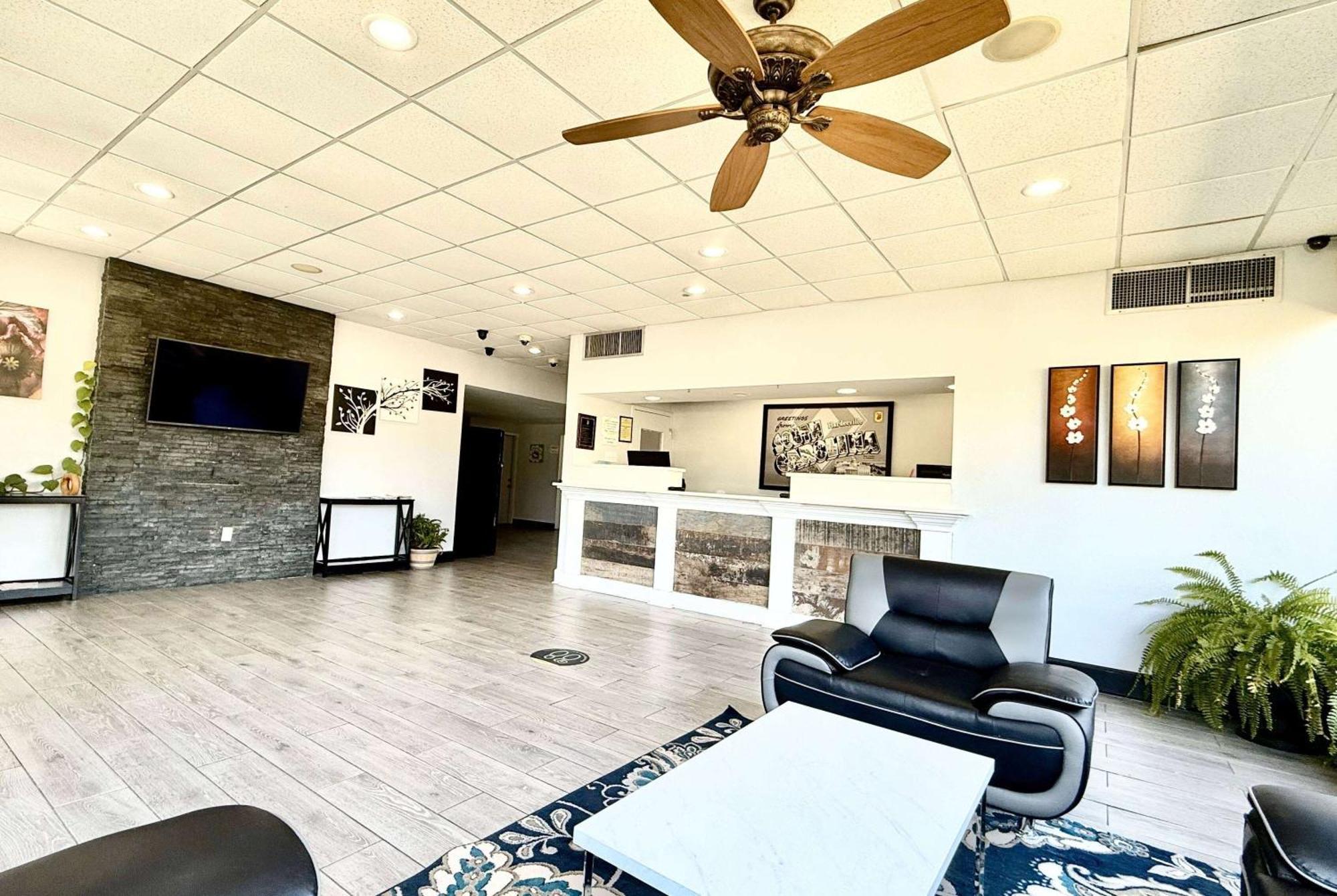 Super 8 By Wyndham Hardeeville - Savannah North Extérieur photo